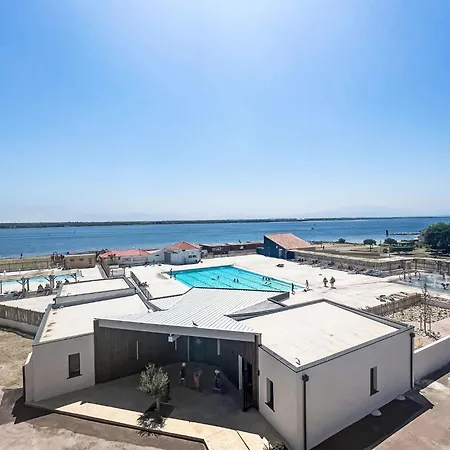 Apartment Les Marquises-3 By Interhome